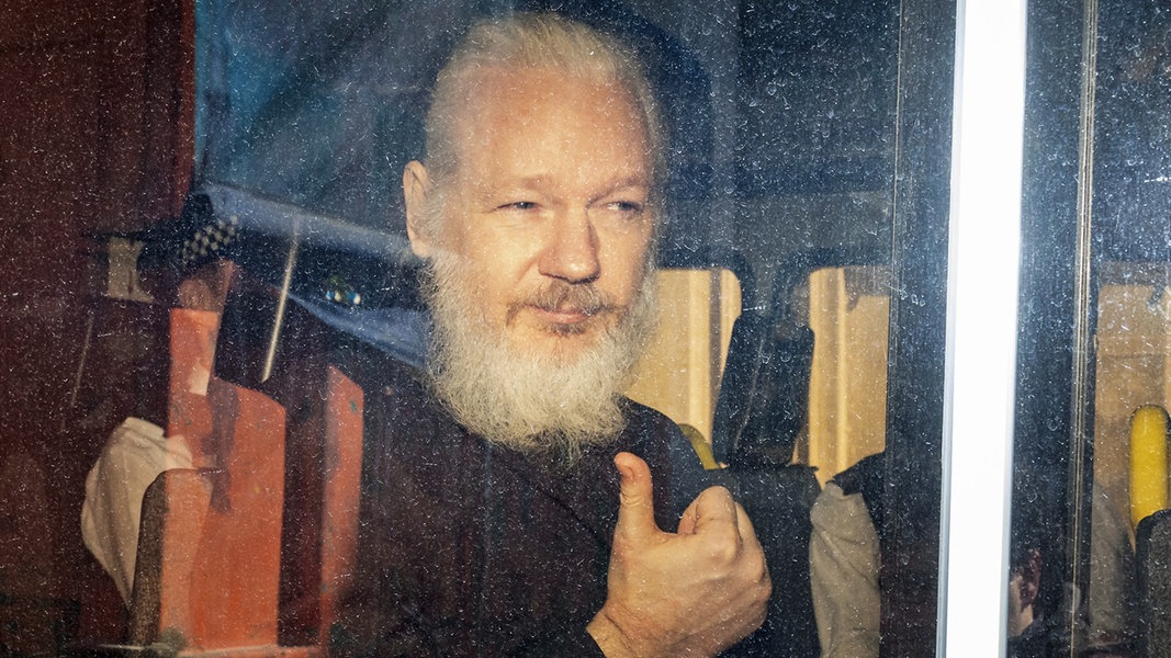 Botschaftsasyl Wer Belauschte Julian Assange Das Erste Panorama Sendungen 2019