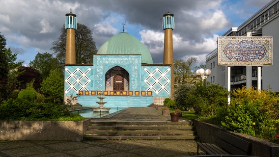 Die Blaue Moschee an der Hamburger Außenalster. © picture alliance / Caro | Bastian 