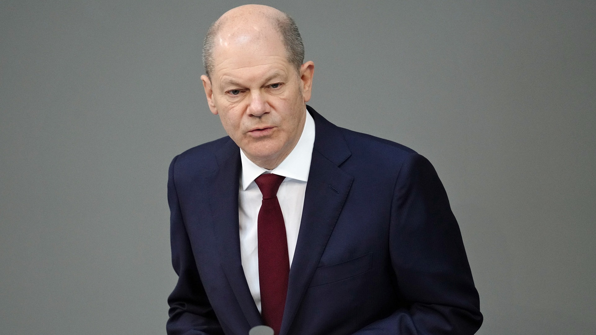 Krieg in der Ukraine: Scholz verurteilt Russlands Angriff