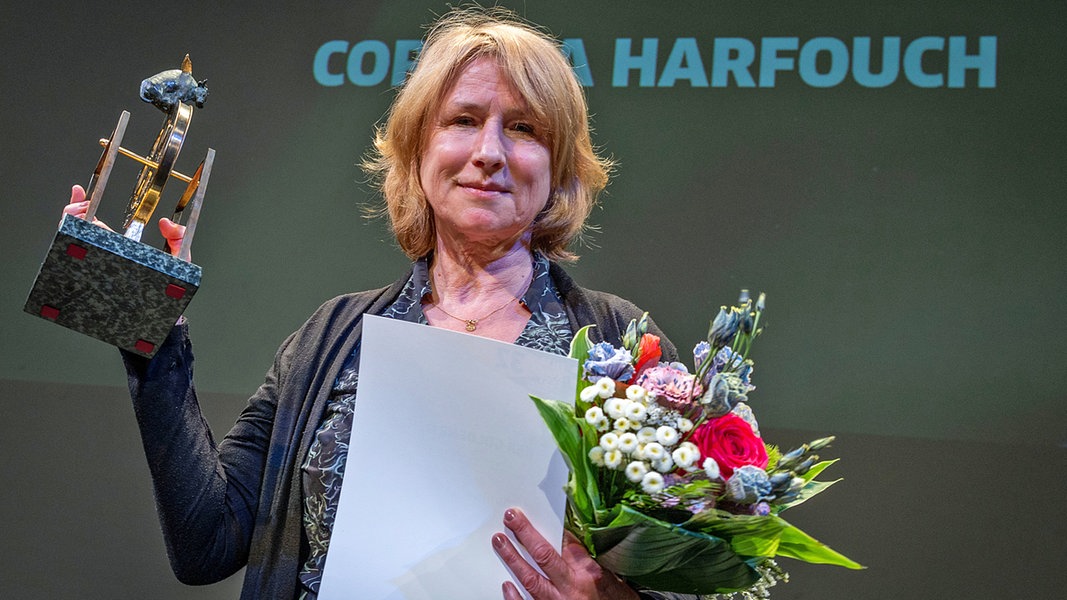 “Austria Dominates at 32nd Filmkunstfest: Corinna Harfouch and Chris Raiber Take the Top Prizes”