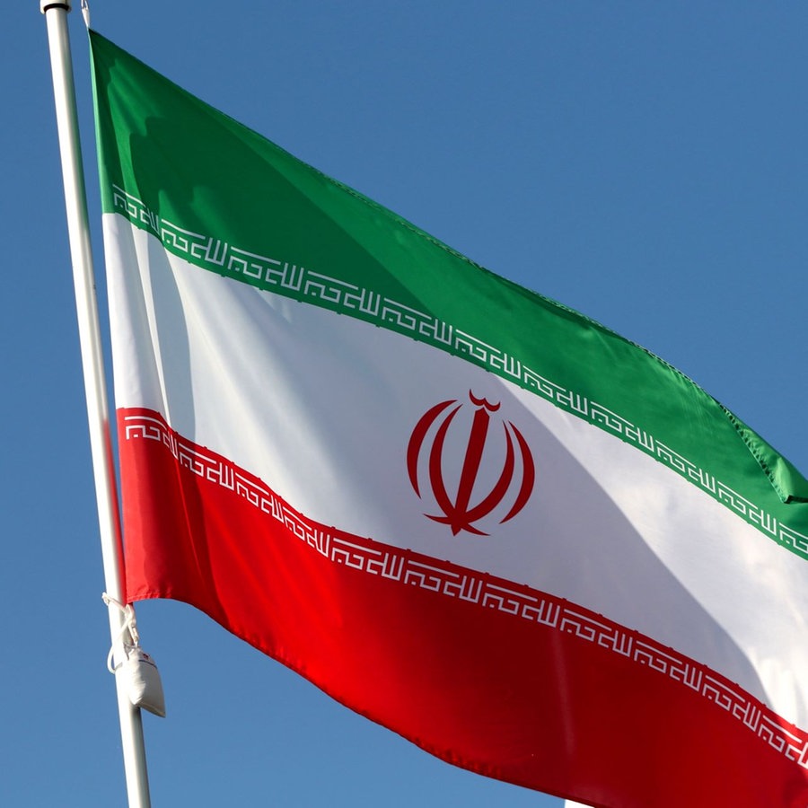 Flagge Iran © Fotolia.com Foto: Carsten Reisinger