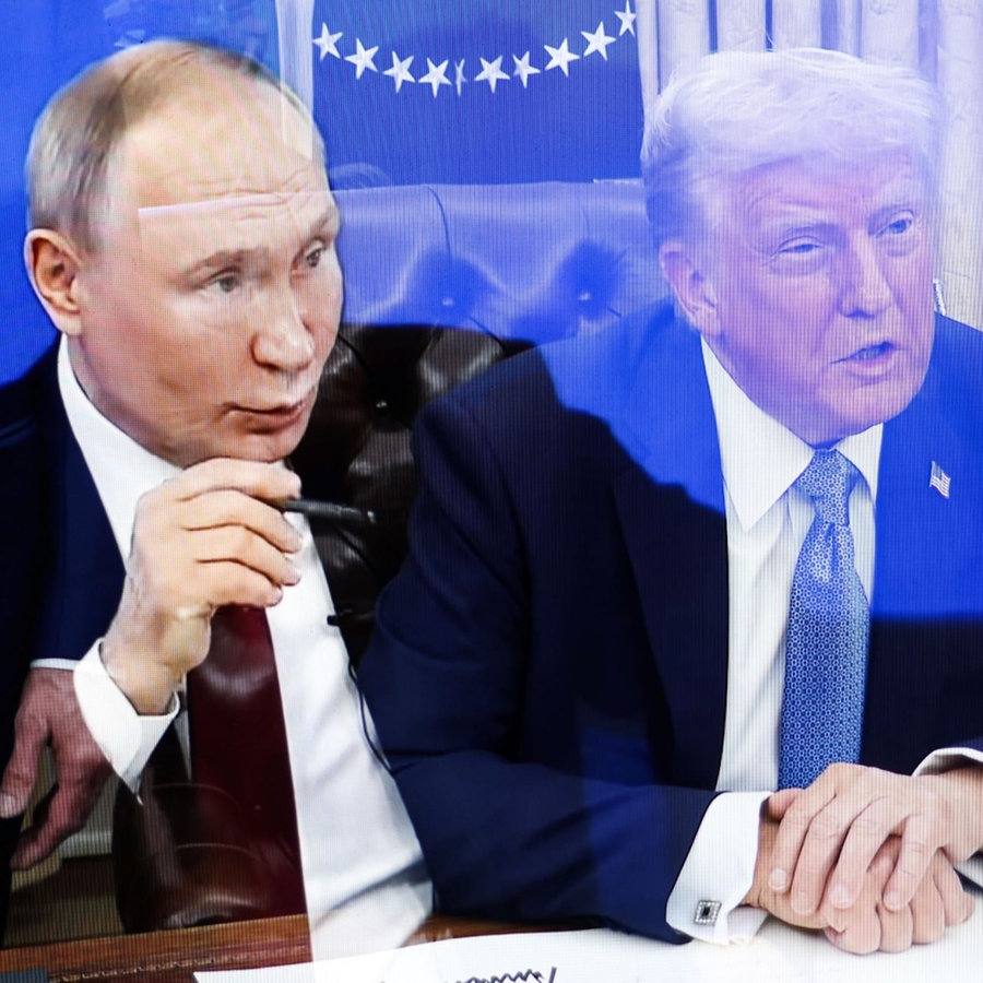 Dieses illustrative Bild zeigt den russischen Präsidenten Wladimir Putin (links) und den US-Präsidenten Donald Trump (rechts). © picture alliance Foto: picture alliance / Sipa USA | SOPA Images