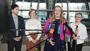 Der Partei- und Fraktionsvorstand der Grünen im Bundestag, Felix Banaszak, Franziska Brantner, Katharina Dröge und Britta Haßelmann © dpa Foto: Kay Nietfeld