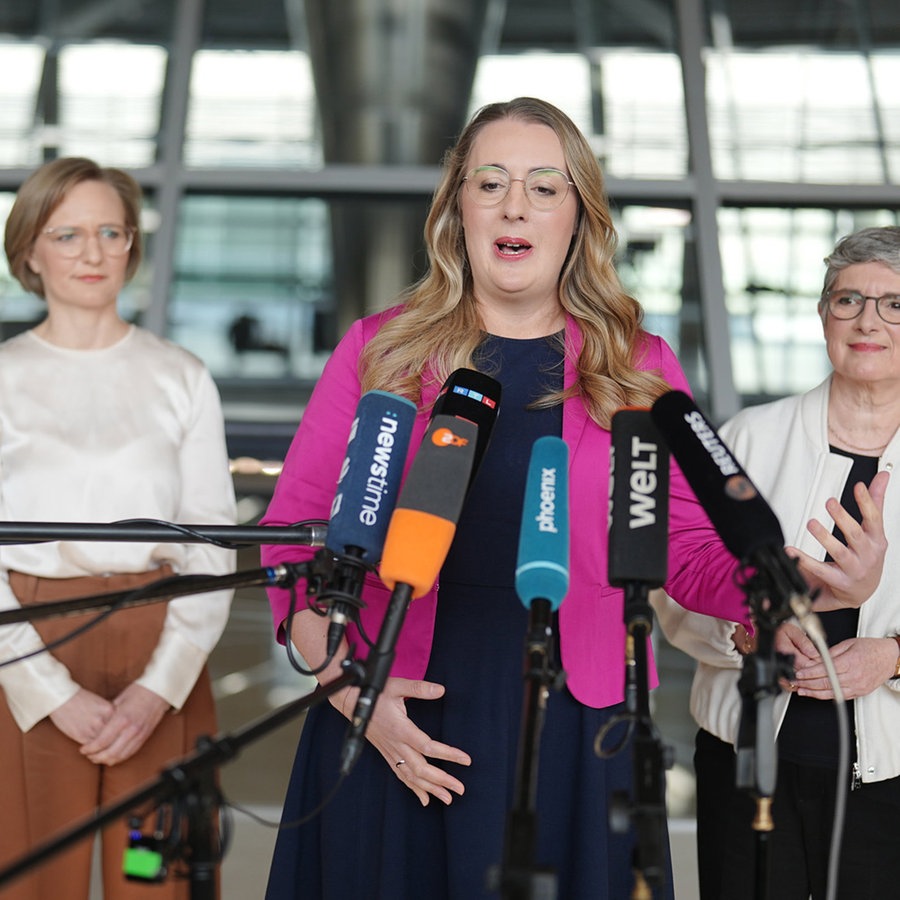 Der Partei- und Fraktionsvorstand der Grünen im Bundestag, Felix Banaszak, Franziska Brantner, Katharina Dröge und Britta Haßelmann © dpa Foto: Kay Nietfeld