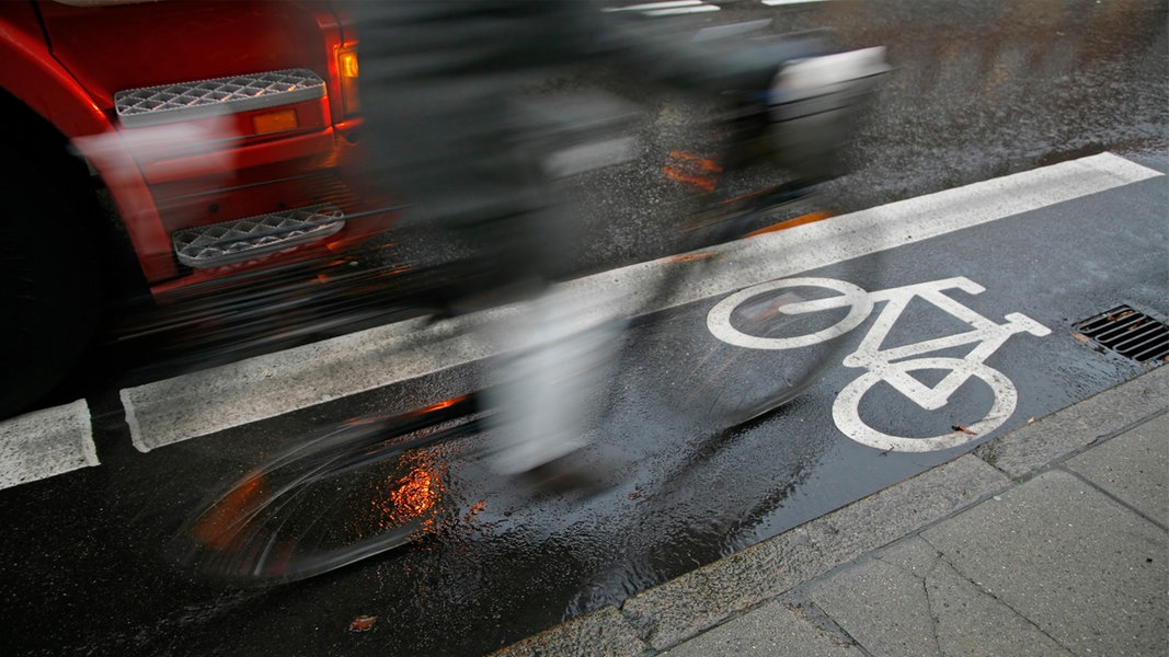 Wo Falschparker Hamburgs Radwege blockieren