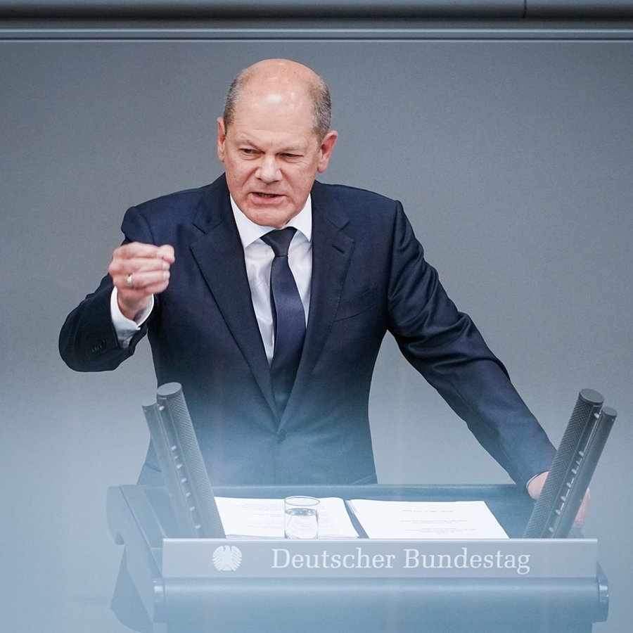 Bundeskanzler Olaf Scholz spricht in der Generaldebatte des Bundestags. © picture alliance Foto: Kay Nietfeld