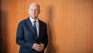 Bundeskanzler Olaf Scholz (SPD) kommt zu einer Sitzung im Kanzleramt. © dpa Foto: Michael Kappeler