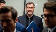 Bayerns Ministerpräsident Söder kommt zu einem ersten Sondierungsgespräch für eine schwarz-rote Bundesregierung ins Jakob-Kaiser-Haus. © picture alliance Foto: Fabian Sommer