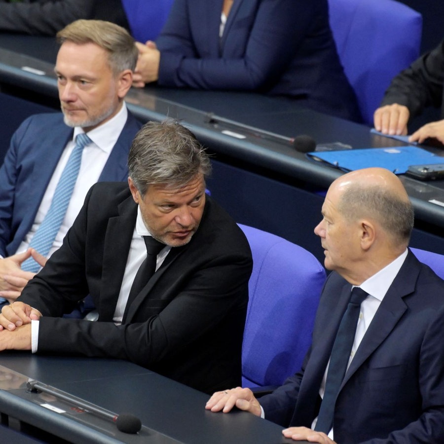 Christian Lindner, Robert Habeck und Olaf Scholz in der 191. Sitzung des Deutschen Bundestages im Reichstagsgebäude. © picture alliance / Geisler-Fotopress | Frederic Kern/Geisler-Fotopress Foto: Frederic Kern