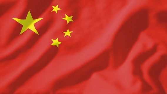 Die Flagge der Volksrepublik China. © fotolia.com Foto: Rene Grycner