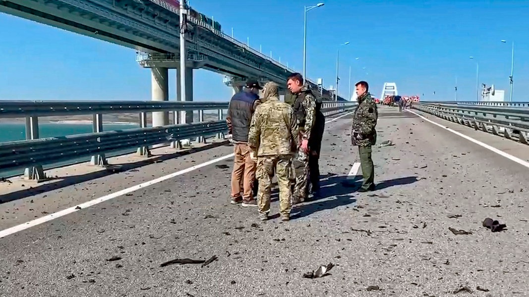 Russland Untersucht Explosion Auf Krim Brücke Ndr De Nachrichten