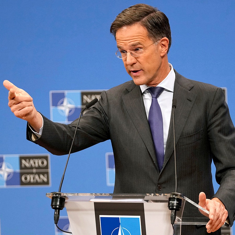 NATO-Generalsekretär Mark Rutte spricht während einer Pressekonferenz. © dpa picture alliance/AP Foto: Virginia Mayo