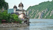 Die Donau fließt in Belgrad am Eisernen Tor vorbei © NDR Foto: Rita Knobel-Ulrich