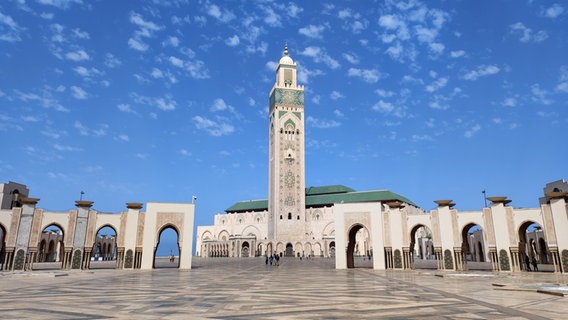 Eine Moschee in Casablanca - Hassan II © NDR Foto: Isa Hoffinger