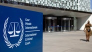Der Sitz des Internationalen Strafgerichtshofs in Den Haag. © Peter Dejong/AP/dpa 