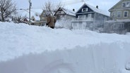 Schneewehen in Buffalo © Bridget Haslinger/AP/dpa 