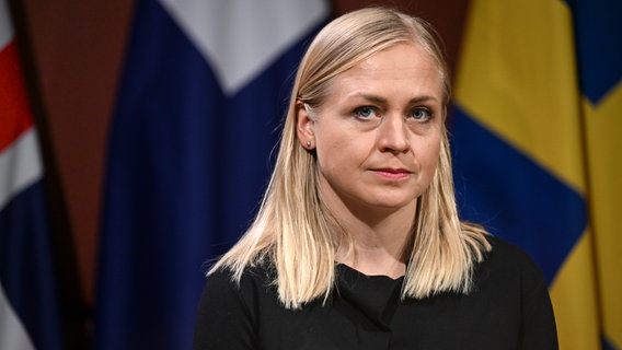 Elina Maria Valtonen, Außenministerin von Finnland, bei der Feier zum 25. Jubiläum der nordischen Botschaft. © picture alliance/dpa Foto: Jens Kalaene