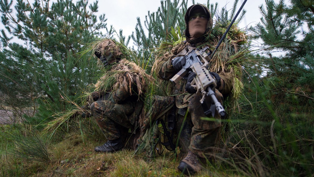 Schießen im Notfall Bundeswehr übt in der Heide NDR.de