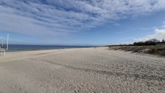 The beach in Ahlbeck is empty at the time of Corona.  © ndr Photo: Matthias Klemme