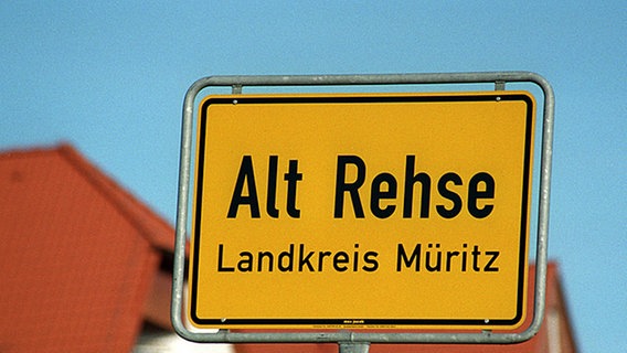 Ortschild Alt Rehse © picture alliance/zb 