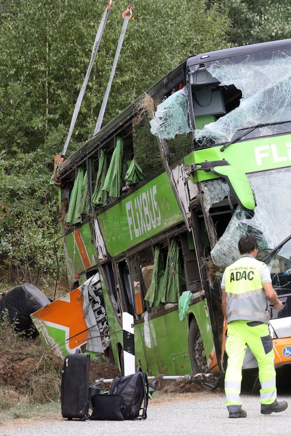 Busunfall: Ursache bleibt unklar | NDR.de - Nachrichten ...