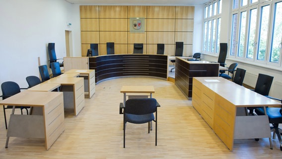 Gerichtssaal des Landgerichts Stralsund © dpa-Zentralbild Foto: Stefan Sauer
