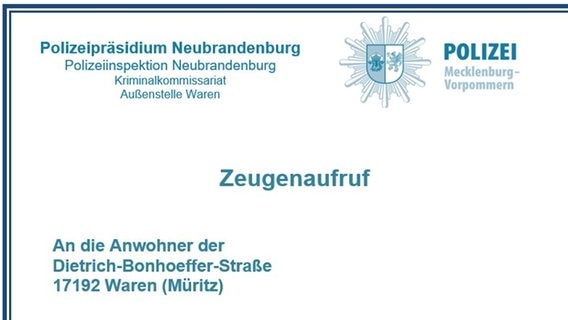 Mit Flugblättern sucht die Polizei in Waren nach- Zeugen für diverse Beschädigungen von Autos. © NDR 