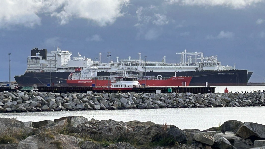 Umweltministerium: LNG-Umschlag vor Rügen nicht genehmigt