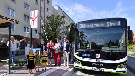 Buslinie 36 Rostock Haltestelle Bützower Straße © Rostocker Straßenbahn AG Foto: Joachim Kloock