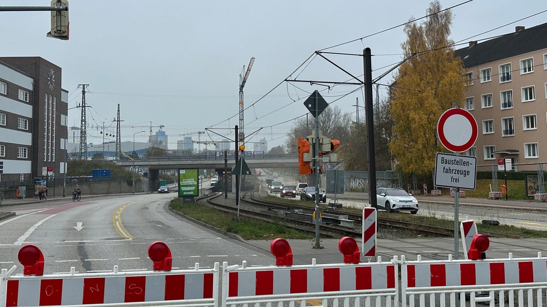 Rostock: "Seitenwechsel" unter Goetheplatzbrücke