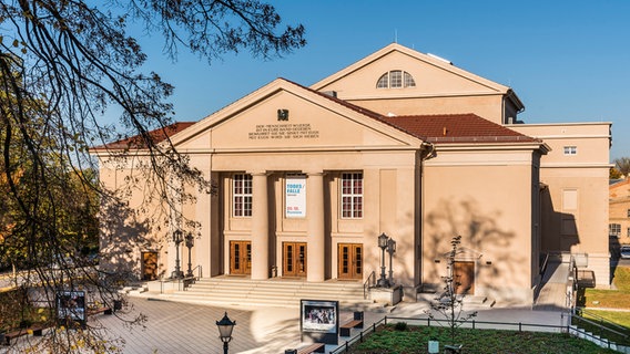 Das Landestheater Neustrelitz gehört zur TOG. © TOG Neubrandenburg/Neustrelitz Foto: Tom Schweers/TOG GmbH