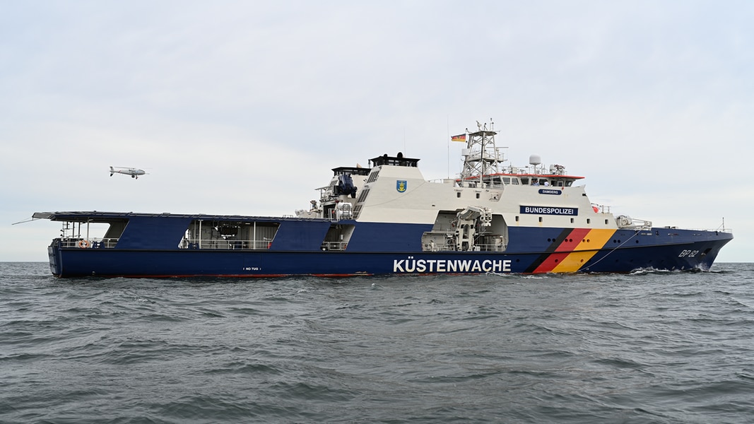 Mögliche Kabel-Sabotage in Ostsee: Bundespolizei schickt Schiff