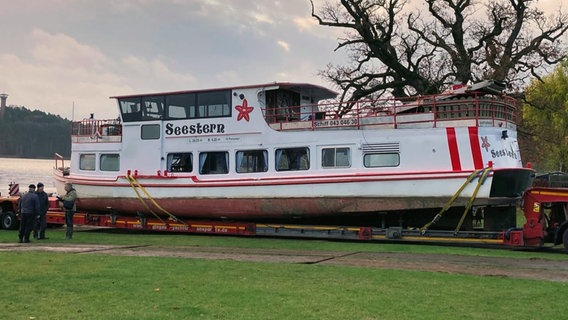 Das Fahrgastschiff "Seestern" © Silvia Meyer Foto: Silvia Meyer