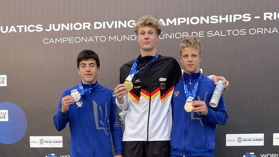 Junioren-Weltmeister im Wasserspringen Finn Awe aus Rostock © WSC Rostock Foto: Malte Steinhagen