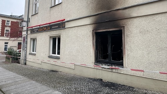 Das Feuer war nach einer Feier im Restaurant ausgebrochen. © NDR Foto: Mathias Marius Krüger