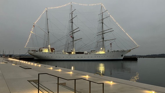 Das Segelschulschiff "Gorch Fock 1" im Stralsunder Hafen © HANSESTADT Stralsund l Pressestelle 