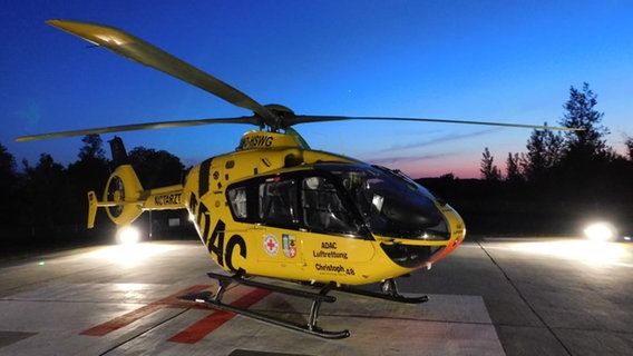 Der Rettungshubschrauber des ADAC in Neustrelitz hatte 2024 etwa 200 Einsätze weniger als im Vorjahr. © ADAC Foto: Steffen Arnold