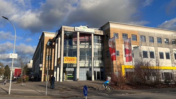 In das Datzecenter auf dem Datzeberg in Neubrandenburg soll eine Grundschule einziehen. © NDR Foto: Ingmar Nehls