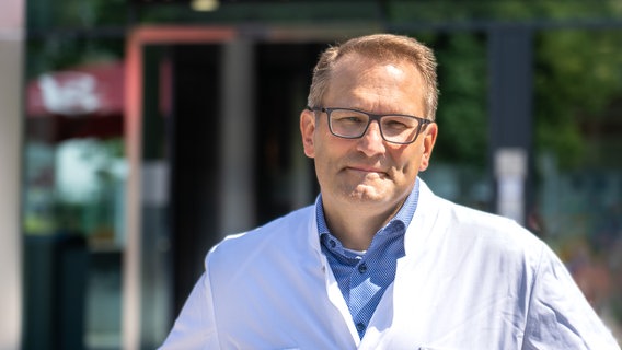 Dr. Tarek Iko Eiben ist neuer Chefarzt der Zentralen Notaufnahme der Universitätsmedizin Rostock. © Universitätsmedizin Rostock Foto: Universitätsmedizin Rostock