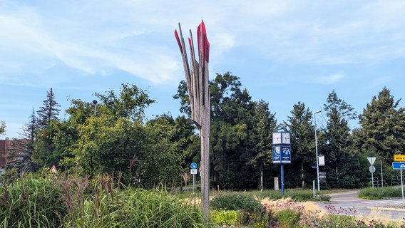 Die Skulptur "Florales Wesen" in Schwerin © Landeshauptstadt Schwerin 