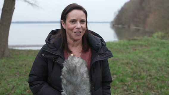 Tatjana Brand präsentiert das Wetter © NDR Foto: NDR