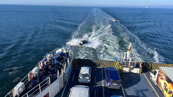 Im Rahmen einer Übung wird die zwischen Rostock und Gedser verkehrende Scandlines-Fähre "Berlin" von Spezialkräften geentert. © Jürn-Jakob Gericke Foto: Jürn-Jakob Gericke