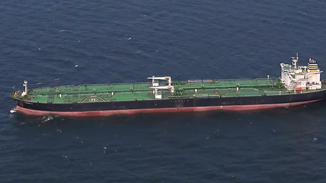 Disabled Oil Tanker ‘Yannis P.’ to Be Towed into Port after Two Weeks in Baltic Sea