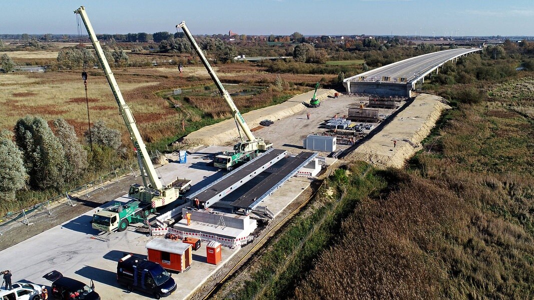 A20-Loch: Baustart für die Behelfsbrücke | NDR.de - Nachrichten