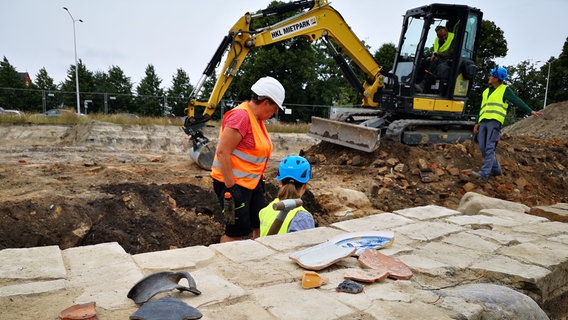 Archäologische Funde im Volkstheater Rostock © NDR 