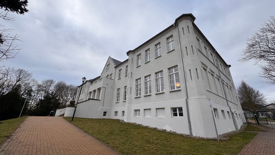 Außenansicht des Gymnasiums in Gützkow. © Landkreis Vorpommern-Greifswald 