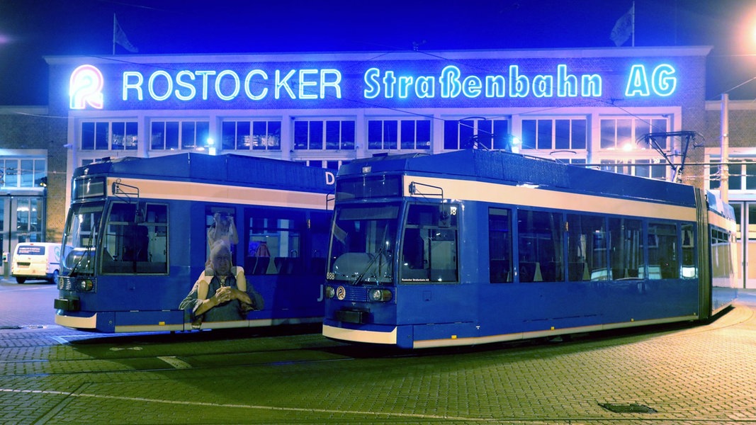 Rostock: Straßenbahnen stehen auf dem Hof der Rostocker Straßenbahn AG.