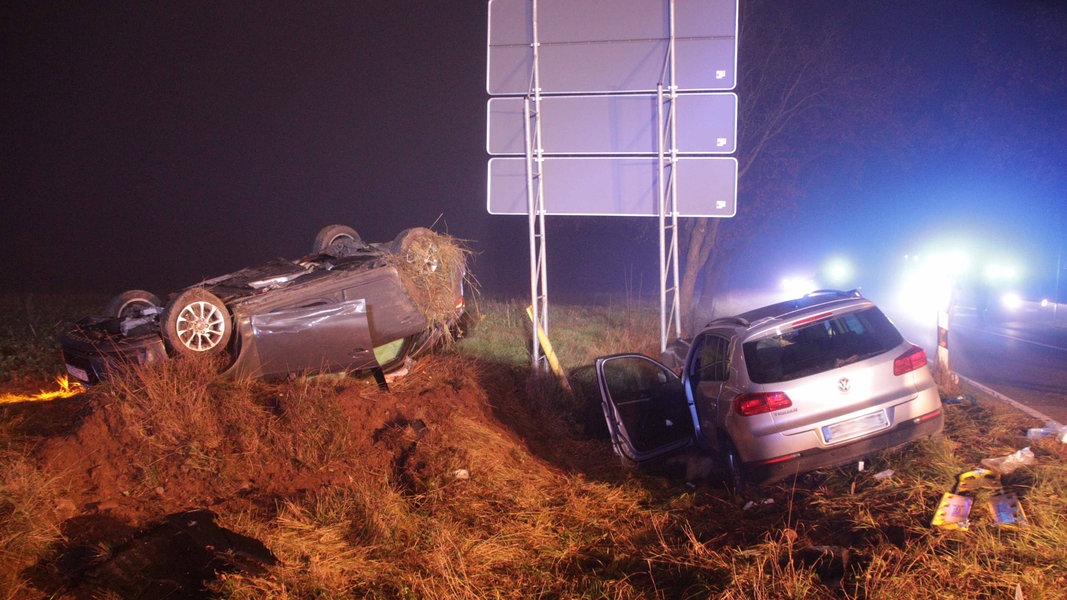 Fünf Menschen bei Unfall nahe Tessenow schwer verletzt