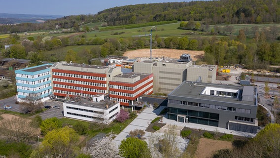 Das deutsche Primatenzentrum (DPZ) aus der Luft. © dpa Bildfunk Foto: Swen Pförtner