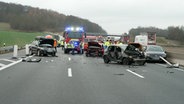 Unfall mit sechs beteiligten Fahrzeugen auf der A7 zwischen den Anschlusstellen Seesen-Rhüden und Bockenem. © HannoverReporter 